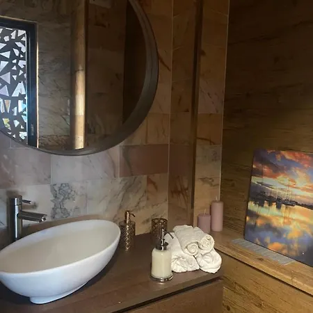 Apartament Victoriei Deluxe *