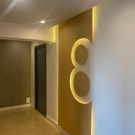 Victoriei Deluxe * 布加勒斯特